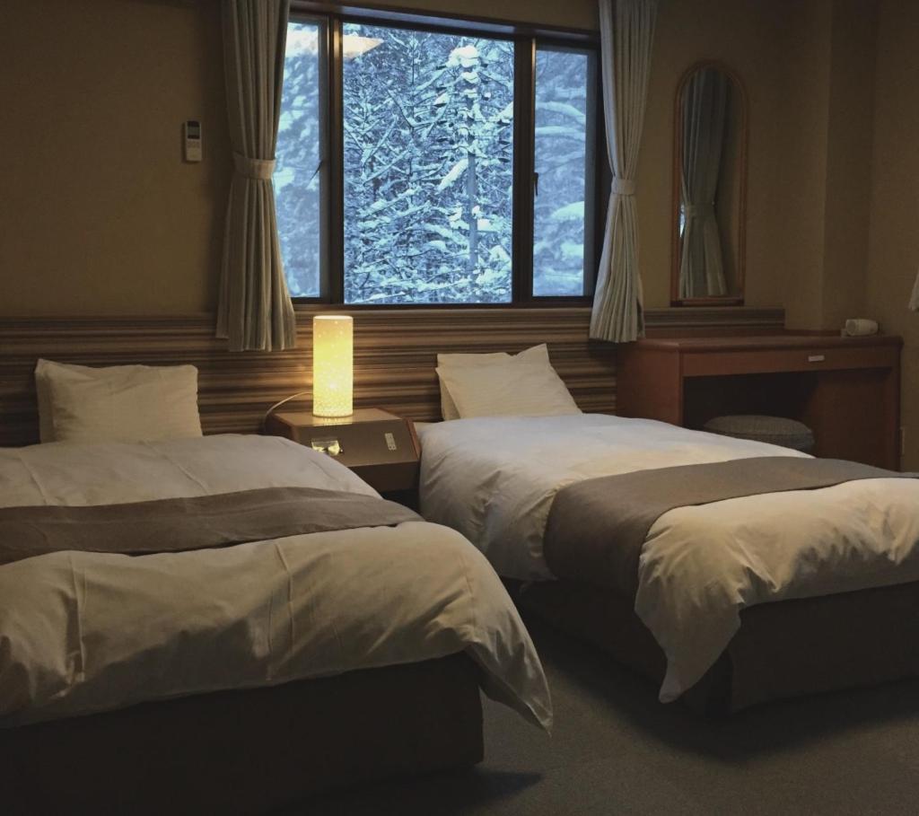 Hakuba Landmark Iwatake Lodge Εξωτερικό φωτογραφία