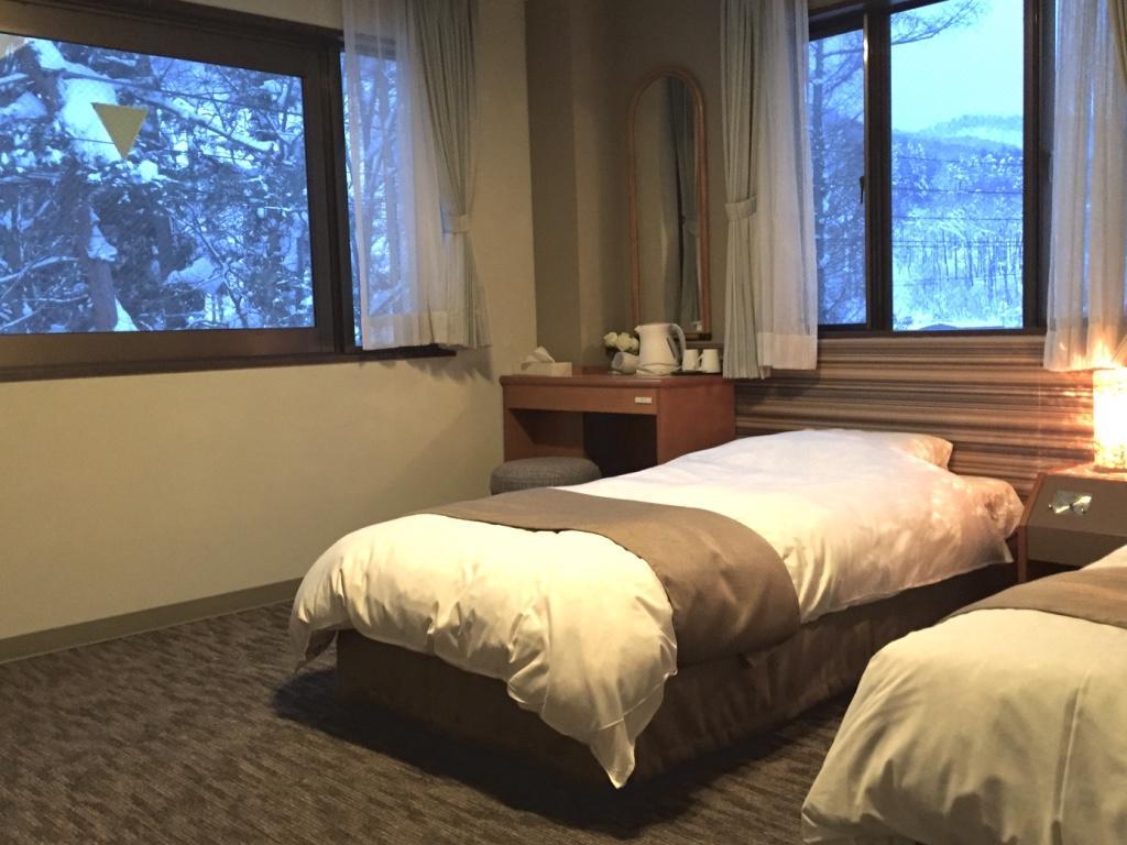 Hakuba Landmark Iwatake Lodge Εξωτερικό φωτογραφία